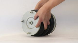 Руководство по замене пневматической пружины GUOMAT 6x3 W01R584095